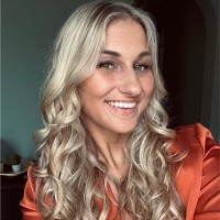 Julie Van Der Velden