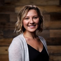 Olivia Marks, Ama