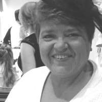 Suzanne Smith