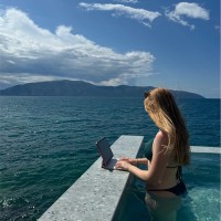 Lucy Dickinson