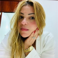 Luciane Mendes