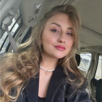 Алина Дмитриева