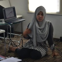 Reni Indri Yenti