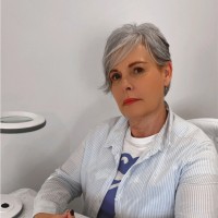 Wendy Elizabeth Dale