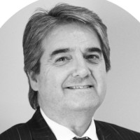Edward Mills