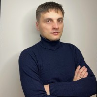 Viktor R.