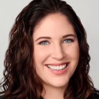 Maggie Schneider Huston