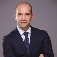 Marco E.