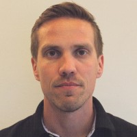 Aki Damskägg