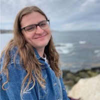 Chris Hatch (She/They)