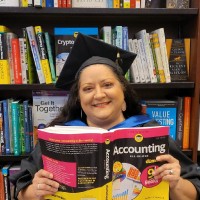 Dana Mckee, Mba