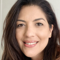 Roberta Tavares