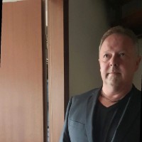 Wolfgang Simon
