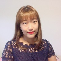 傅依娜