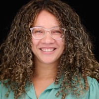 Amanda Doerbali - Van Den Arend