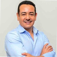 Douglas González