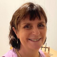 Tracy Ebbetts
