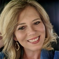 Julie Saxby-Hassard
