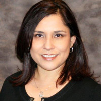 Lindy Flores, Cfe