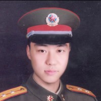 李文龙