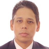 Esteban Leo