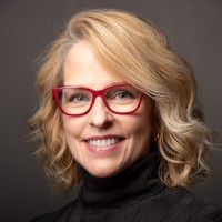 Kara Lee Mantinaos
