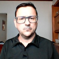 Adriano Mano