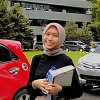 Putri Adelia
