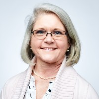 Michele Bennett, Cem