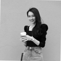Nhung Le