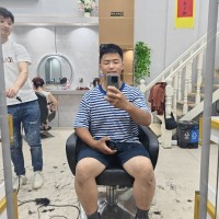 杨俊楠
