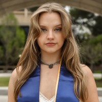 Sarah Larson