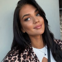 Karolina Bogdevič