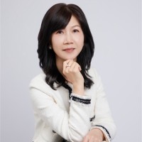 Amber Chen, Cmp