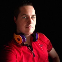 Ralf D.