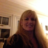 Suzanne Russell