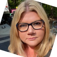Kristine Barnhart
