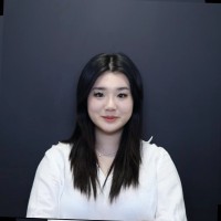 Lucia Lee