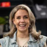 Linda Cox