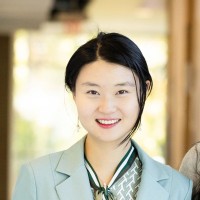Lucia Deng