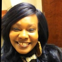 Traci Akins