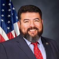 Lorenzo R.