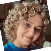 Ruth Van Beek