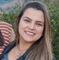 Larissa Malta