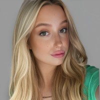 Claire Schmauss
