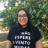 Viviane Lins