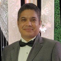 Robert Khan