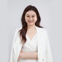 Eva Chen