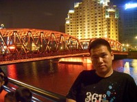 李泽思