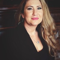 Amanda Stone